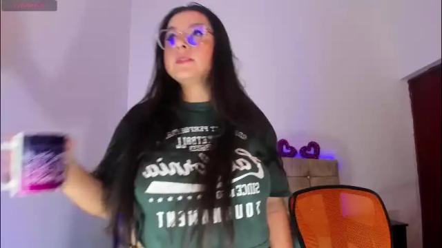 Image 6 of summer_girls01 Stream on Chaturbate on 4 days ago