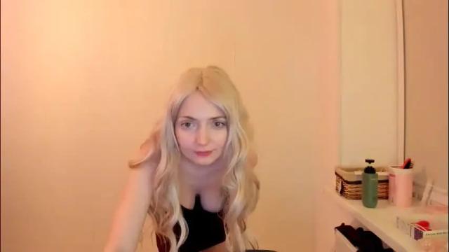 Image 3 of summer_preston Stream on Chaturbate on 27 days ago