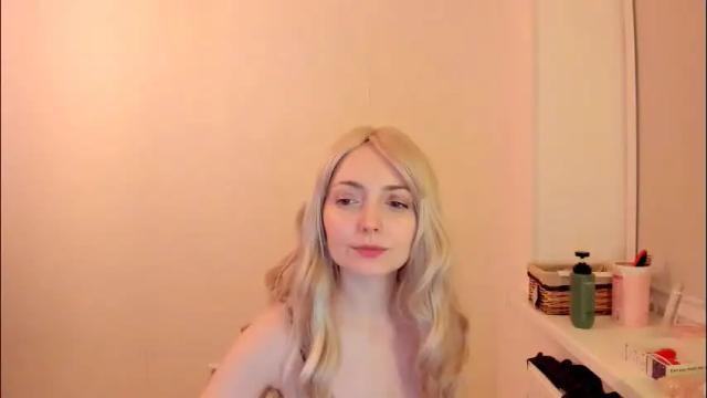 Image 4 of summer_preston Stream on Chaturbate on 27 days ago