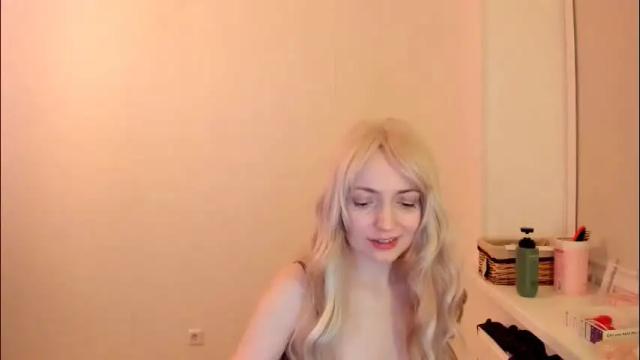 Image 7 of summer_preston Stream on Chaturbate on 27 days ago