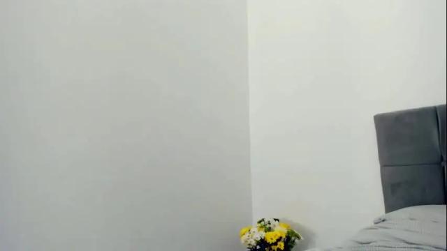 Image 4 of summer_sunshine_ Stream on Chaturbate on 1 month ago