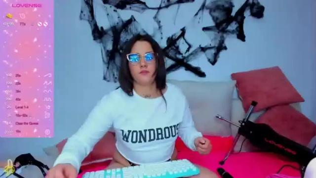 Image 12 of summergirls11 Stream on Chaturbate on 20 months ago