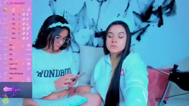 Image 12 of summergirls11 Stream on Chaturbate on 19 months ago