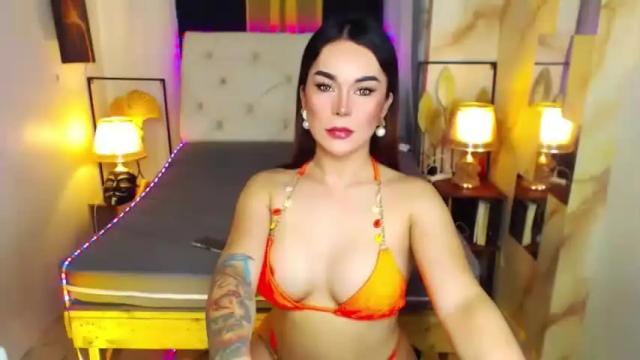 Image 2 of summerleonets Stream on Chaturbate on 18 months ago