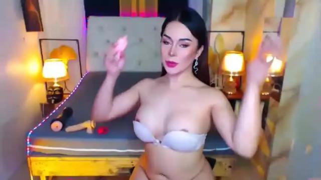 Image 11 of summerleonets Stream on Chaturbate on 18 months ago