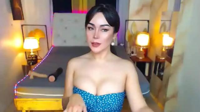 Image 4 of summerleonets Stream on Chaturbate on 17 months ago