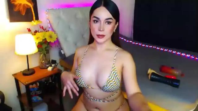 Image 7 of summerleonets Stream on Chaturbate on 16 months ago