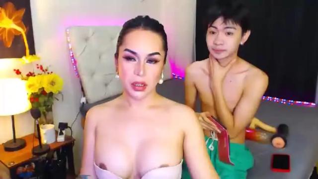 Image 6 of summerleonets Stream on Chaturbate on 16 months ago