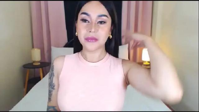 Image 2 of summerleonets Stream on Chaturbate on 3 months ago
