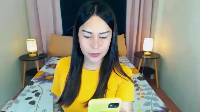 Image 2 of summerleonets Stream on Chaturbate on 3 months ago