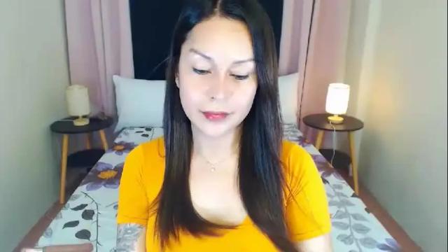 Image 4 of summerleonets Stream on Chaturbate on 2 months ago