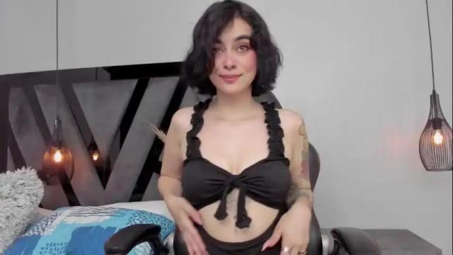 Image 8 of summerprints Stream on Chaturbate on 1 month ago