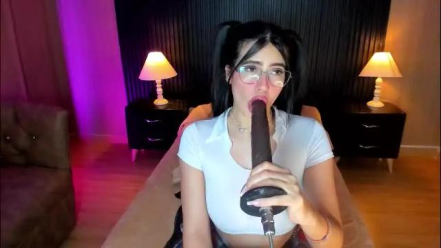 Image 2 of summerssangel Stream on Chaturbate on 1 month ago