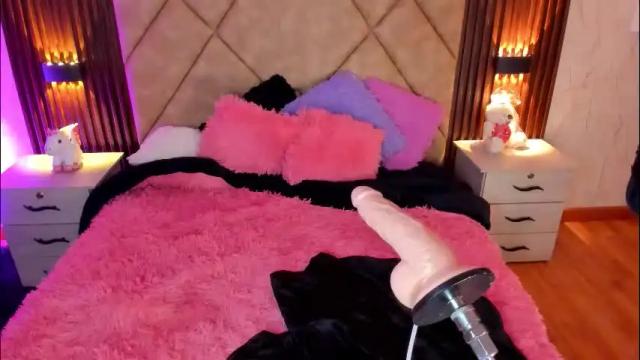 Image 3 of summerssangel Stream on Chaturbate on 2 months ago