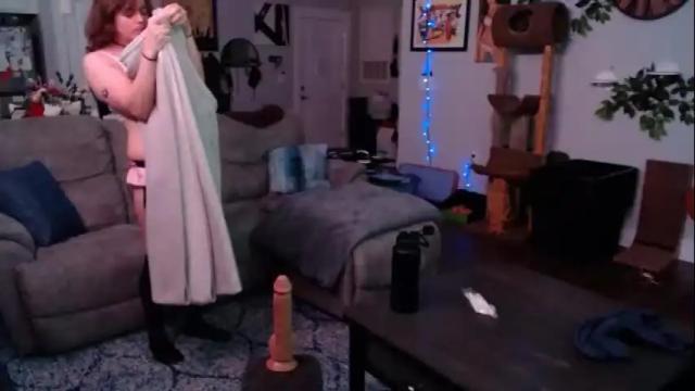 Image 3 of summerthesmall Stream on Chaturbate on 2 months ago