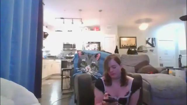 Image 3 of summerthesmall Stream on Chaturbate on 2 months ago