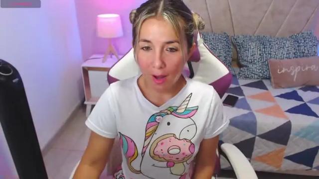Image 6 of sun_amelie Stream on Chaturbate on 14 months ago