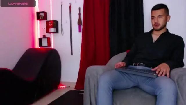 Image 8 of sun_and_moon69 Stream on Chaturbate on 25 months ago