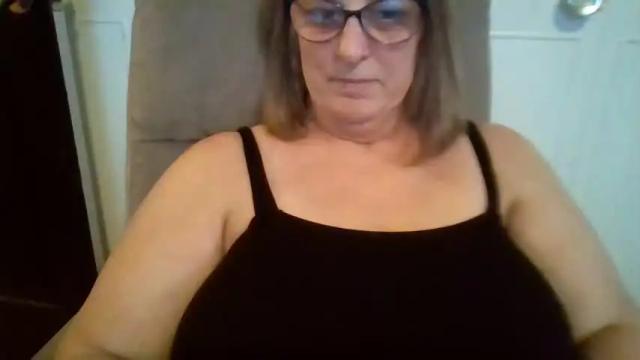 Image 3 of sunflower556 Stream on Chaturbate on 14 months ago