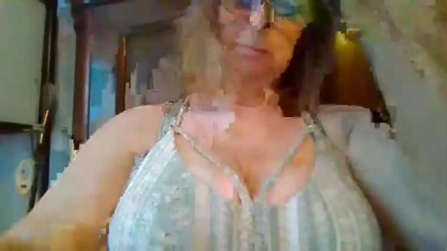 Image 2 of sunflower556 Stream on Chaturbate on 13 months ago