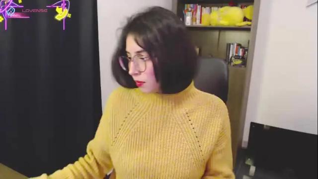 Image 12 of sunflower_uwu Stream on Chaturbate on 4 months ago