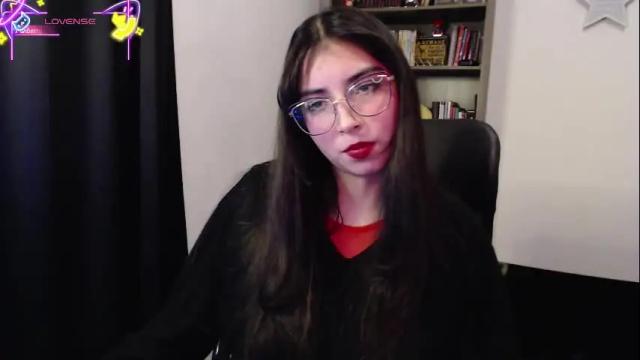 Image 3 of sunflower_uwu Stream on Chaturbate on 4 months ago
