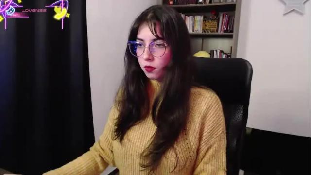 Image 6 of sunflower_uwu Stream on Chaturbate on 4 months ago