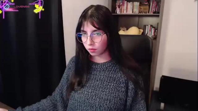 Image 7 of sunflower_uwu Stream on Chaturbate on 3 months ago