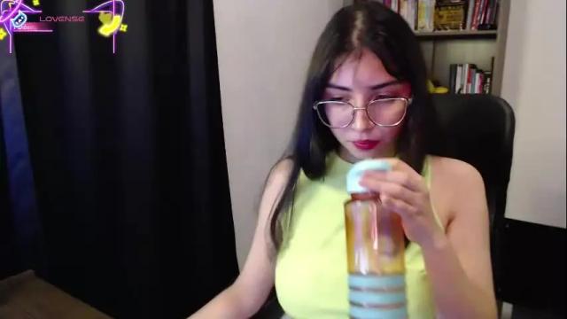 Image 6 of sunflower_uwu Stream on Chaturbate on 3 months ago