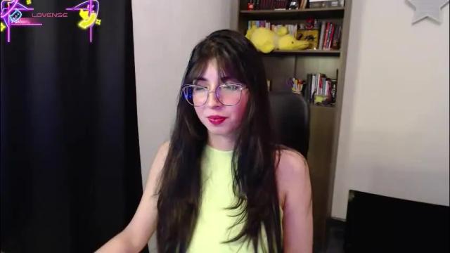 Image 10 of sunflower_uwu Stream on Chaturbate on 2 months ago