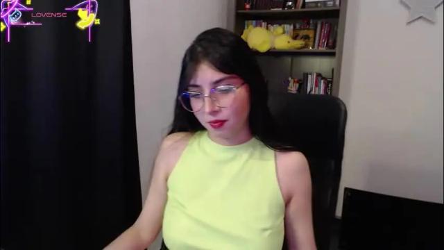 Image 6 of sunflower_uwu Stream on Chaturbate on 2 months ago