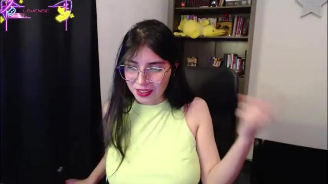 Image 7 of sunflower_uwu Stream on Chaturbate on 2 months ago
