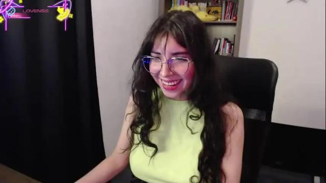 Image 7 of sunflower_uwu Stream on Chaturbate on 1 month ago