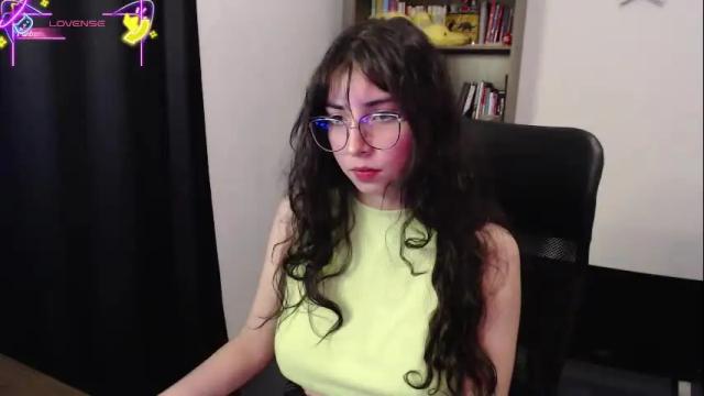 Image 8 of sunflower_uwu Stream on Chaturbate on 1 month ago