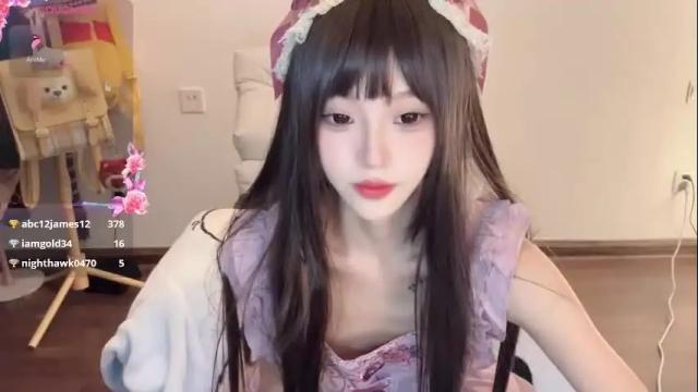 Image 11 of sunflowerbbb Stream on Chaturbate on 26 days ago