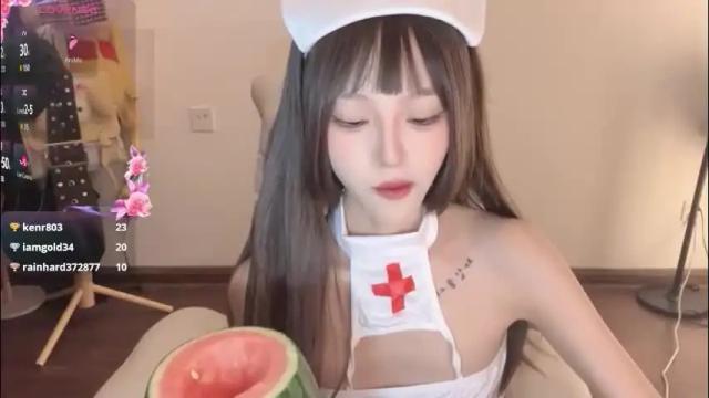 Image 10 of sunflowerbbb Stream on Chaturbate on 1 month ago