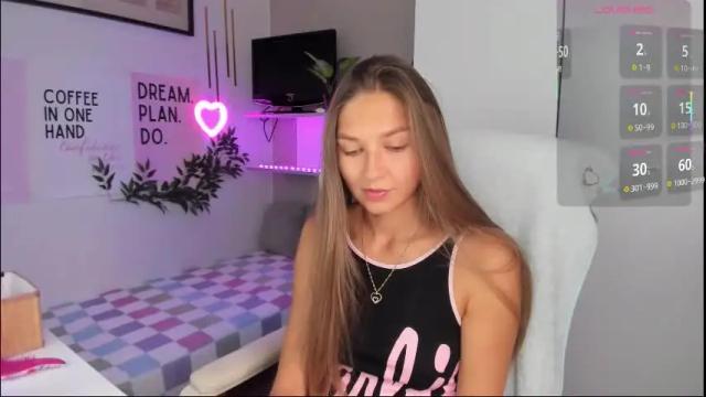 Image 4 of sunlightsofia Stream on Chaturbate on 1 month ago