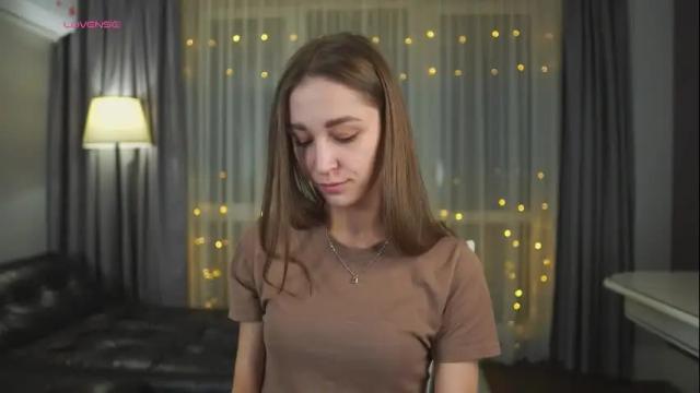 Image 3 of sunnblissett Stream on Chaturbate on 20 days ago