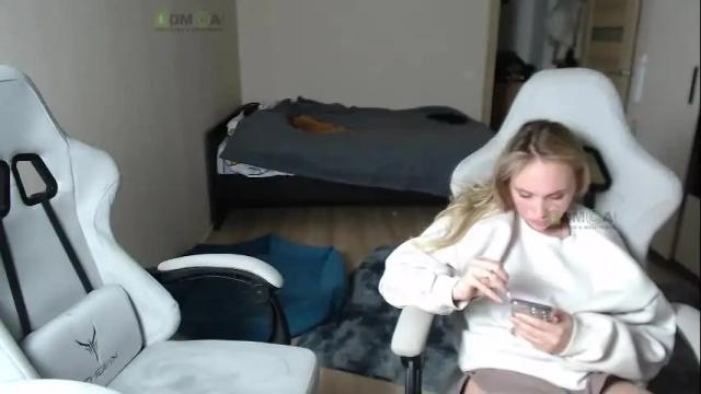 Image 8 of sunny1girl Stream on Chaturbate on 28 days ago
