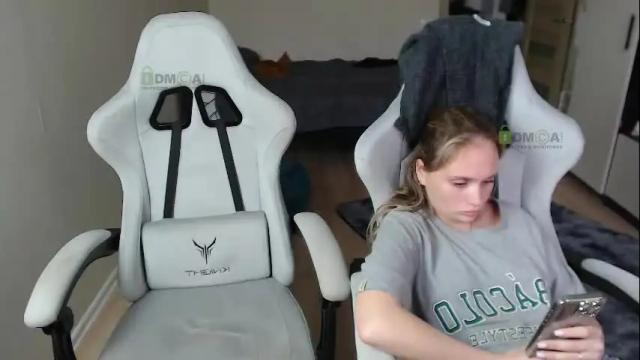 Image 6 of sunny1girl Stream on Chaturbate on 12 days ago