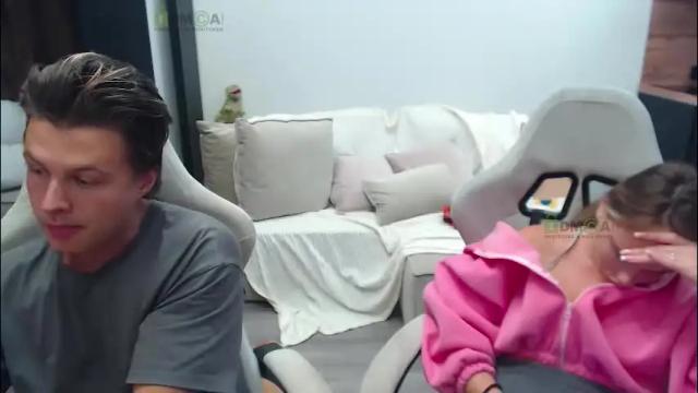 Image 2 of sunny1girl Stream on Chaturbate on 24 days ago