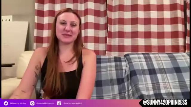 Image 6 of sunny420princess Stream on Chaturbate on 19 months ago