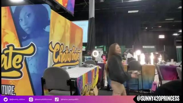 Image 3 of sunny420princess Stream on Chaturbate on 19 months ago