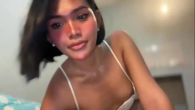 Image 4 of sunny_angelx Stream on Chaturbate on 1 month ago