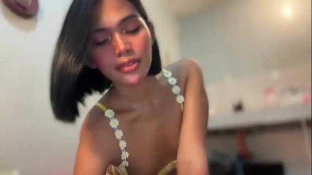 Image 4 of sunny_angelx Stream on Chaturbate on 6 days ago