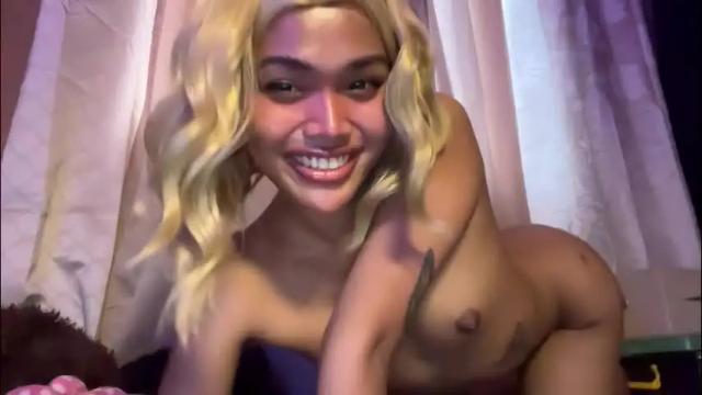 Image 12 of sunny_angelx Stream on Chaturbate on 2 months ago