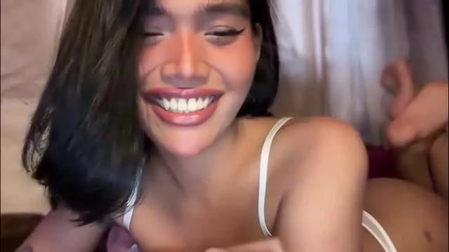 Image 6 of sunny_angelx Stream on Chaturbate on 1 month ago