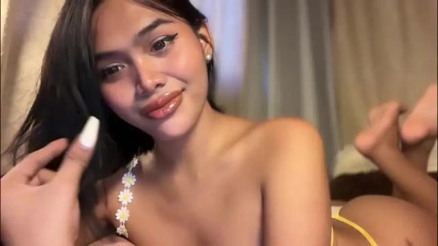 Image 7 of sunny_angelx Stream on Chaturbate on 21 days ago