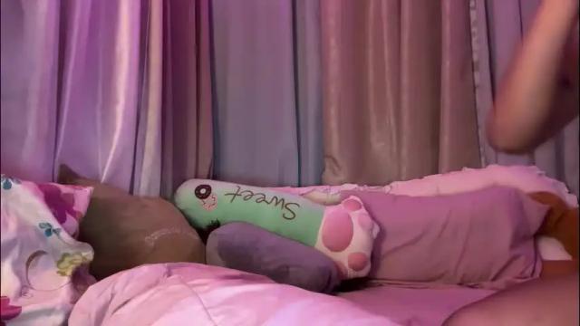 Image 2 of sunny_angelx Stream on Chaturbate on 1 month ago