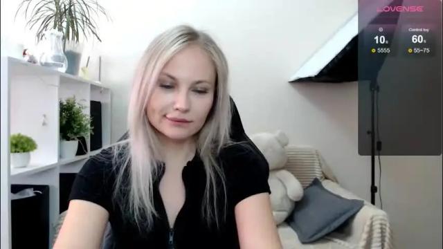 Image 2 of sunny_bunny6 Stream on Chaturbate on 2 months ago